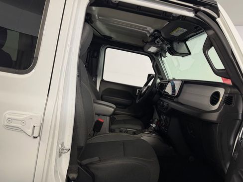 Used 2025 Jeep Wrangler Unlimited Sport S 4xe image 33