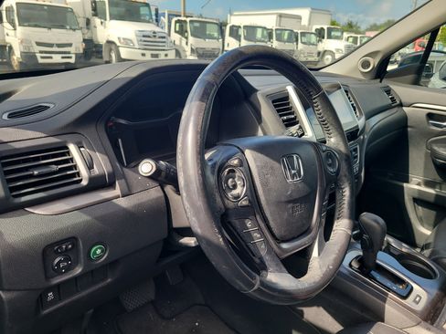 Used 2017 Honda Pilot EX-L image 11