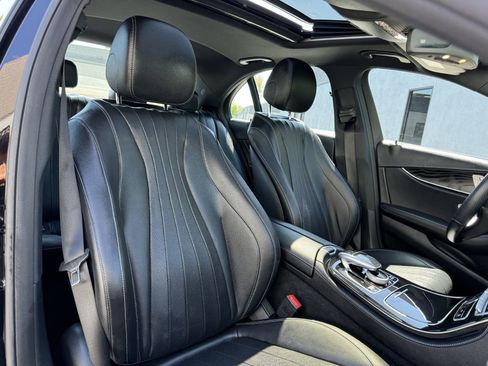 Used 2017 Mercedes-Benz E 300 image 19