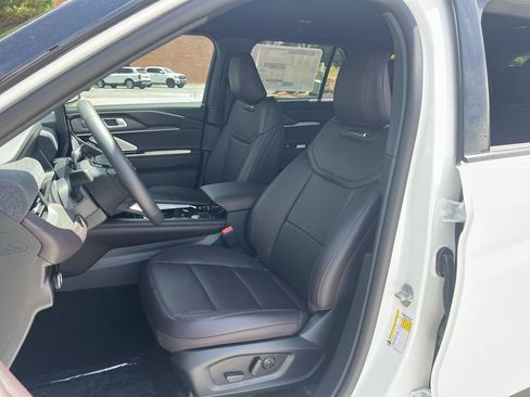 New 2026 Ford Explorer Platinum RWD image 16