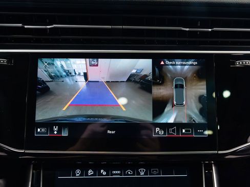 Used 2023 Audi Q7 3.0T Prestige w/ Prestige Package image 13