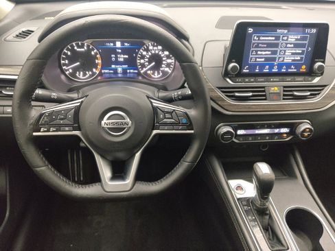 Used 2019 Nissan Altima 2.5 SL FWD image 22
