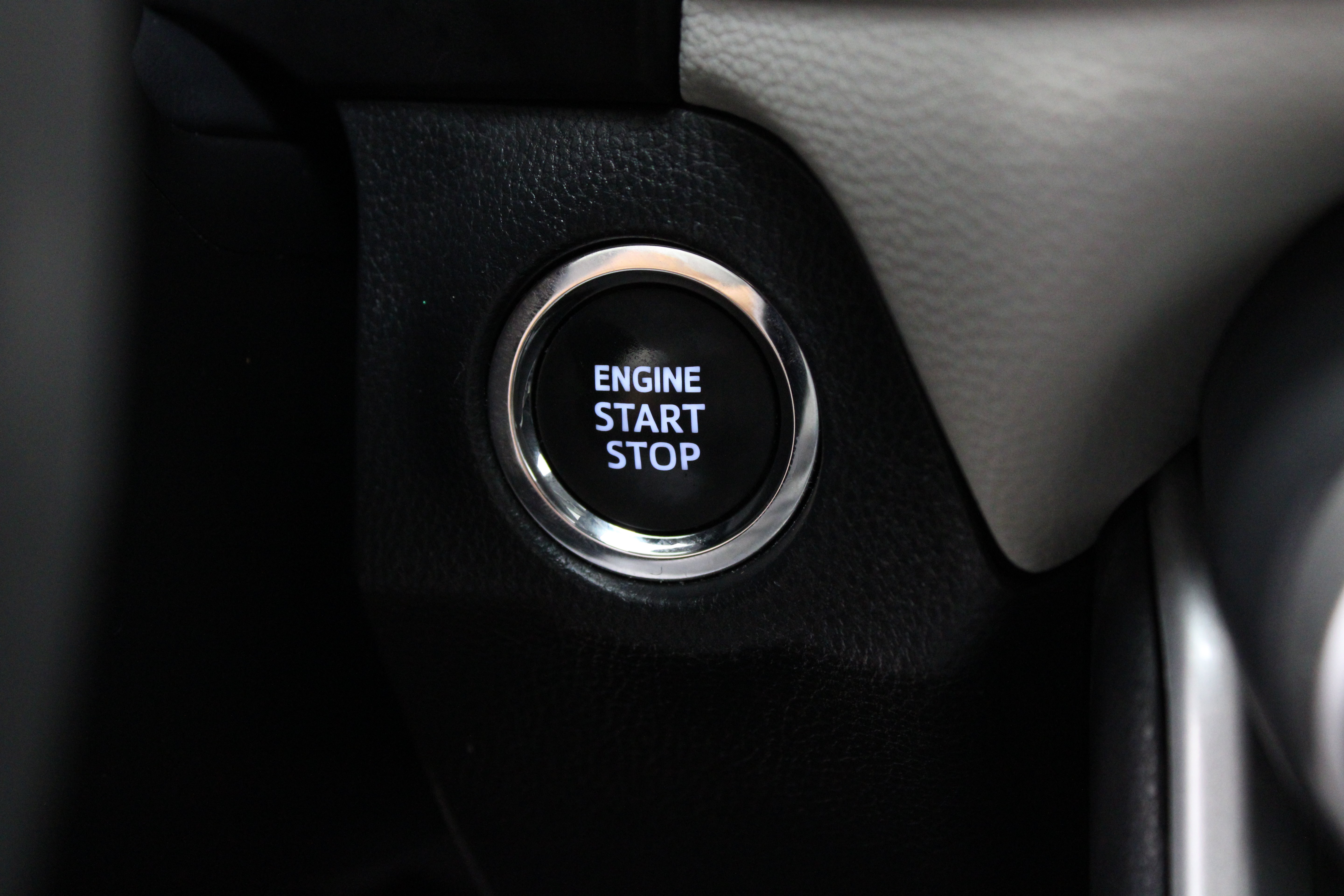 Used 2023 Toyota RAV4 XLE Premium FWD image 18