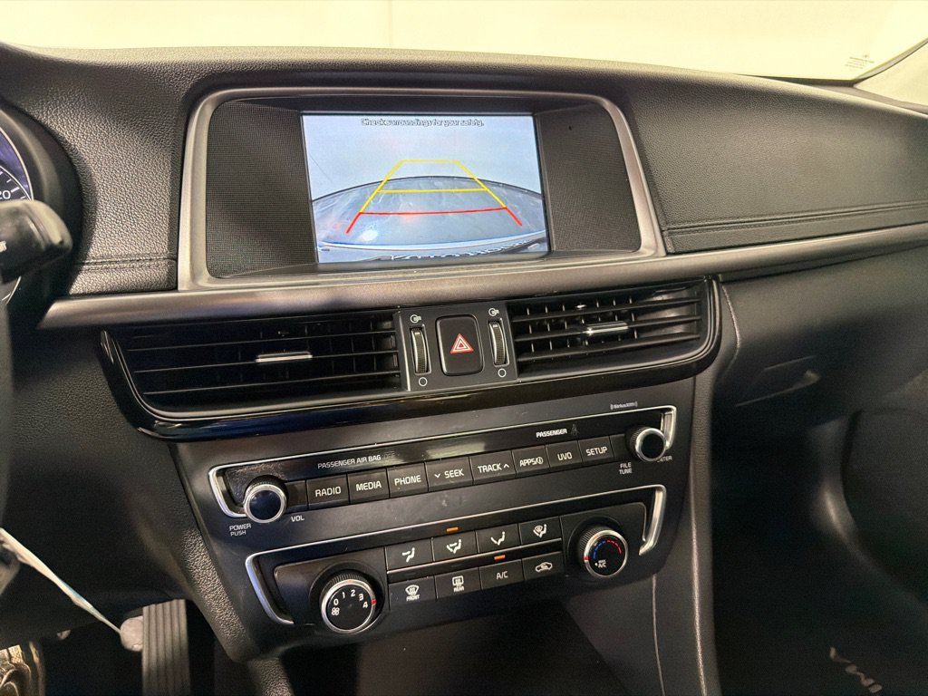 Used 2018 Kia Optima LX FWD image 16