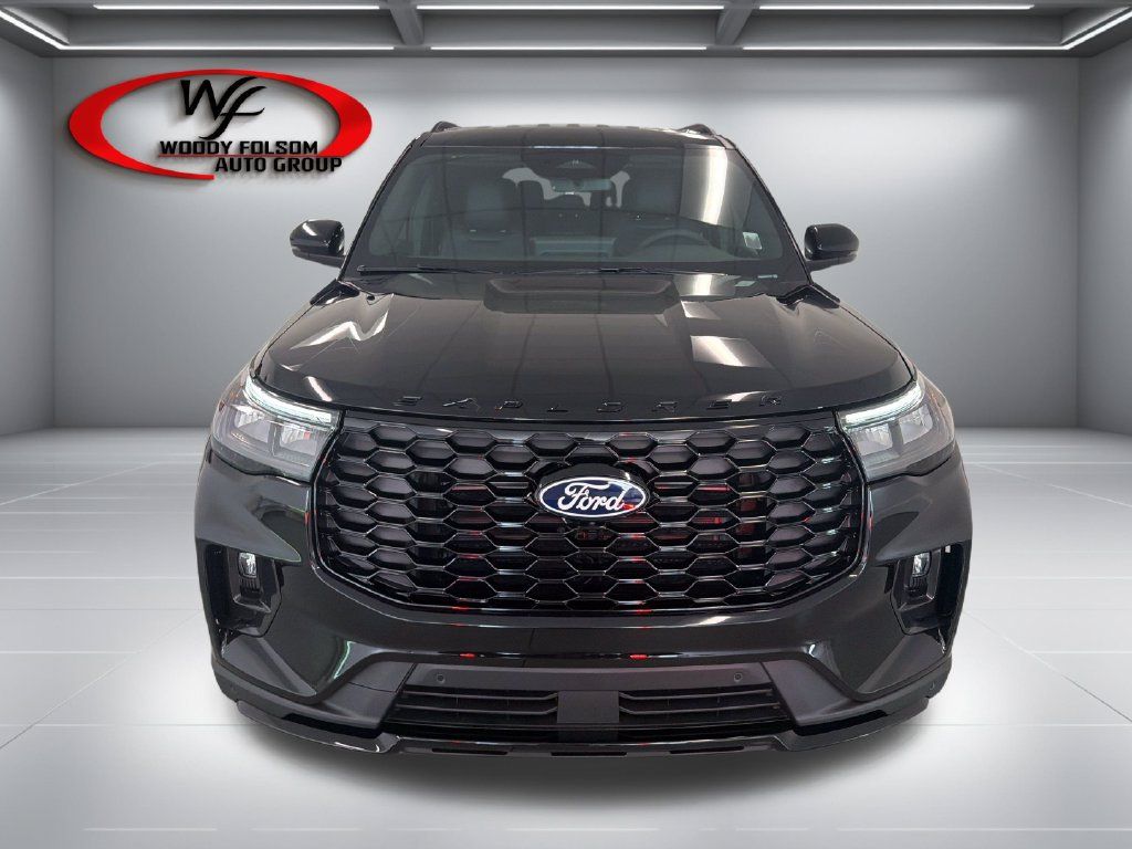 New 2027 Ford Explorer ST-Line w/ Premium Package RWD image 2