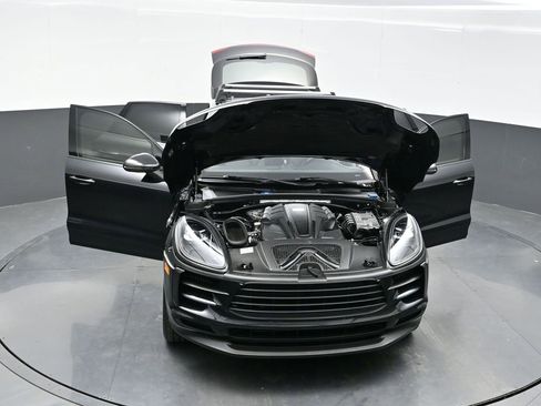 Used 2019 Porsche Macan S image 40