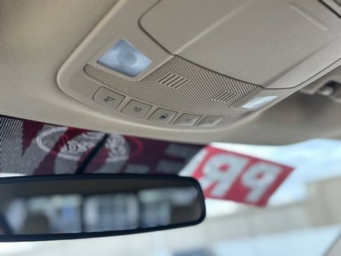 Used 2015 Ford F150 Lariat image 38