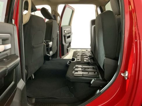 Used 2019 RAM 2500 Big Horn image 33