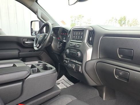 Used 2026 Chevrolet Silverado 2500 Custom w/ Custom Convenience Package image 22