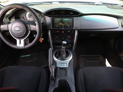 Used 2015 Scion FR-S RWD image 21