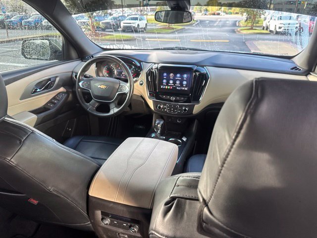 Used 2022 Chevrolet Traverse LT FWD image 24