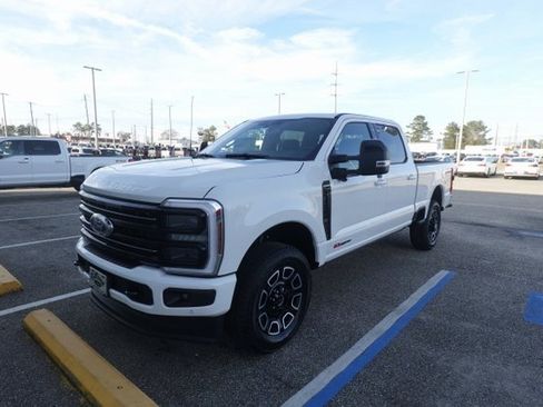 New 2025 Ford F250 Platinum image 2