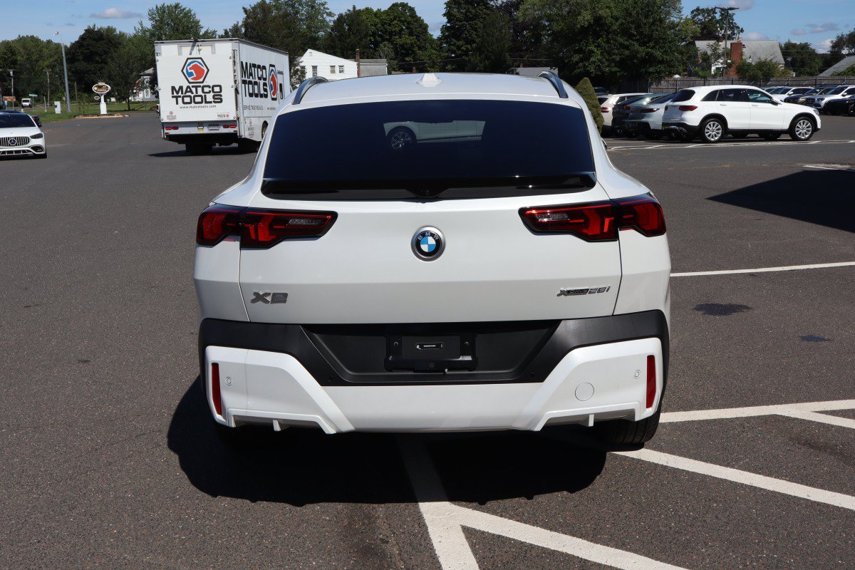 Used 2026 BMW X2 xDrive28i AWD/4WD image 7