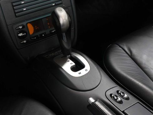 Used 2001 Porsche 911 Carrera 4 AWD/4WD image 26