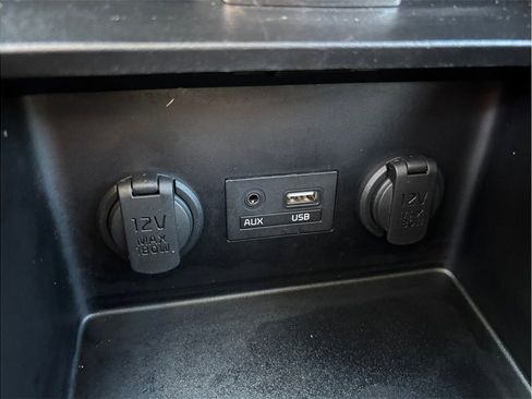 Used 2017 Kia Forte SX image 32