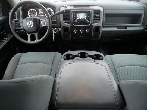 Used 2014 RAM 3500 Tradesman w/ Chrome Appearance Group image 13