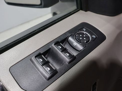 Used 2019 Ford F150 XLT w/ Equipment Group 302A Luxury image 15