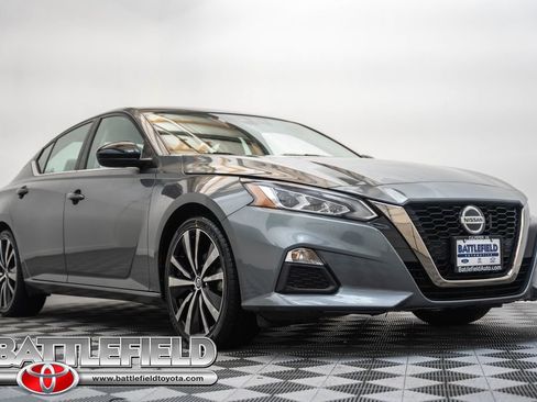 Used 2022 Nissan Altima 2.5 SR FWD image 1
