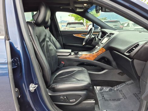 Used 2017 Lincoln MKX Reserve w/ Lincoln MKX Climate Package AWD/4WD image 34