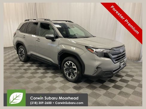 New 2026 Subaru Forester Premium AWD/4WD image 1