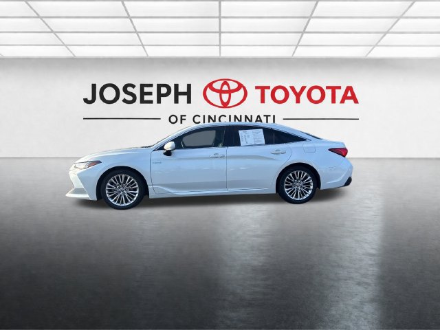Used 2020 Toyota Avalon Limited w/ Advanced Safety Package FWD image 2