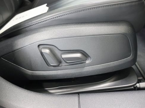 Used 2020 Audi A4 2.0T Premium Plus w/ Premium Plus Package image 22