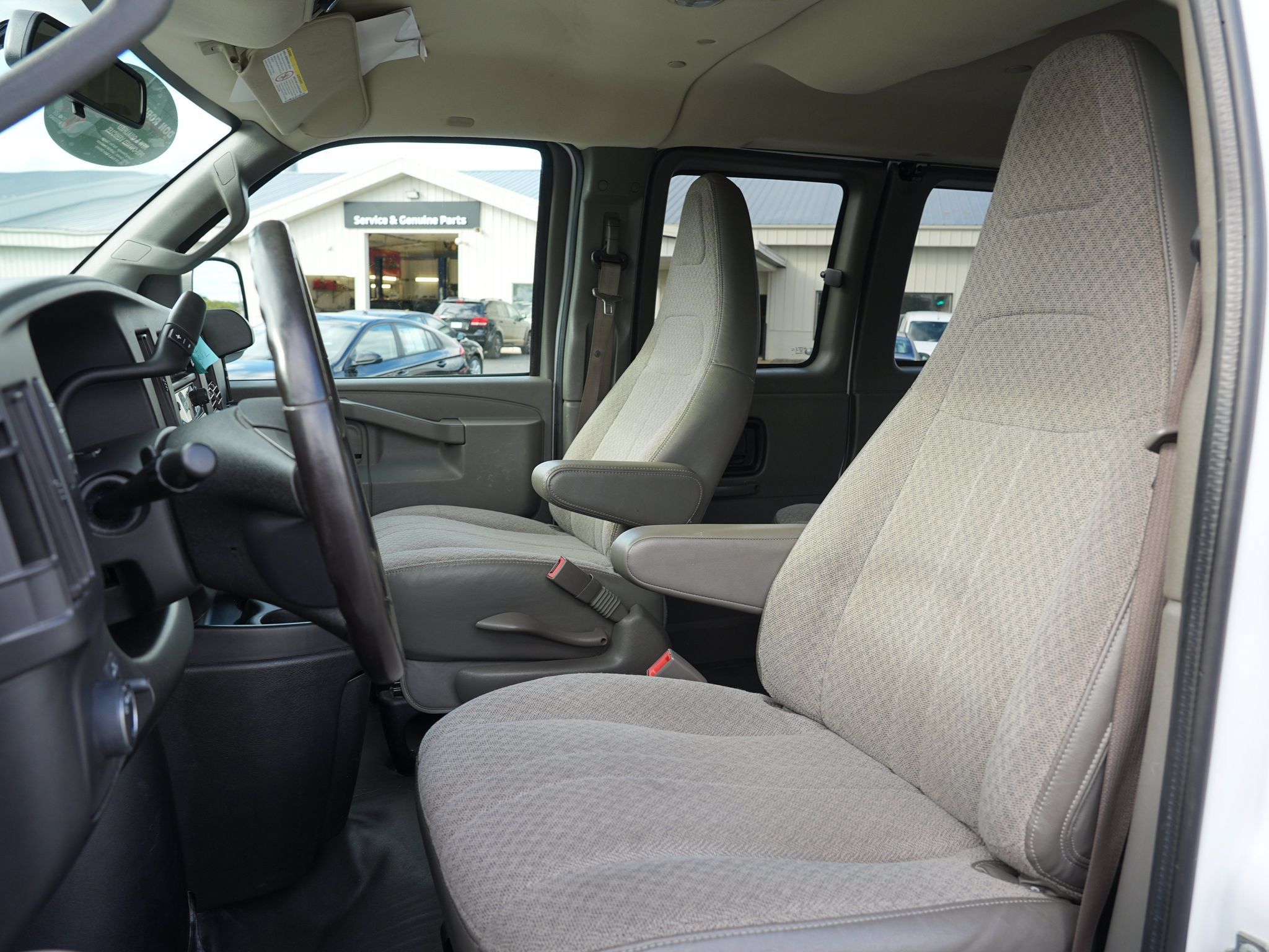 Used 2019 Chevrolet Express 2500 LS w/ Driver Convenience Package RWD image 13