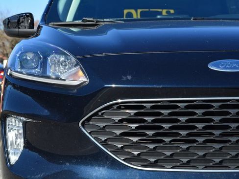 Used 2021 Ford Escape SEL image 11