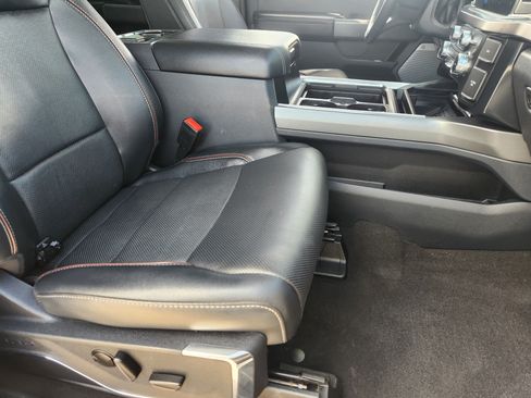 Used 2023 Ford F250 Lariat w/ Lariat Ultimate Package AWD/4WD image 14