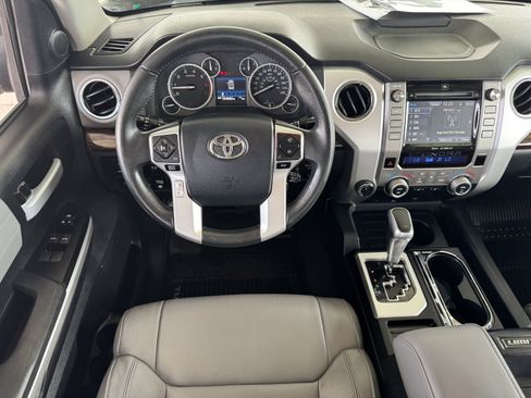 Used 2017 Toyota Tundra Limited w/ Limited Premium Package AWD/4WD image 19