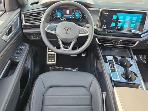 New 2026 Volkswagen Atlas Cross Sport SEL R-Line image 7