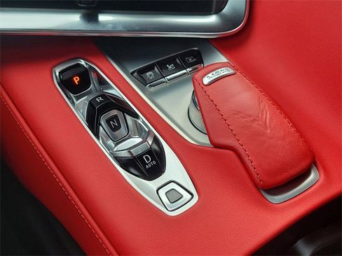 Used 2021 Chevrolet Corvette Stingray Preferred Conv w/ 2LT image 33