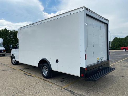 New 2024 GMC Savana 3500 Extended w/ Power Convenience Package image 5