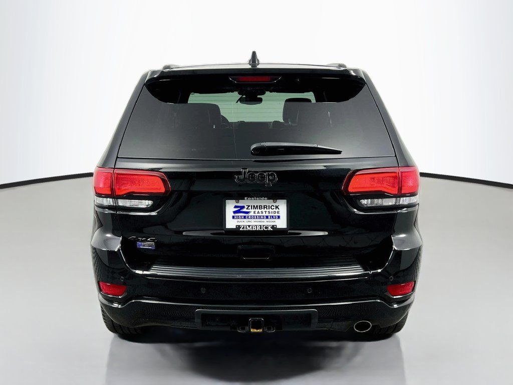 Used 2018 Jeep Grand Cherokee Altitude AWD/4WD image 6