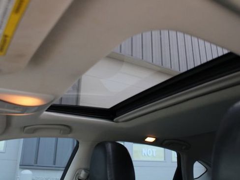 Used 2015 INFINITI Q70 3.7 image 6