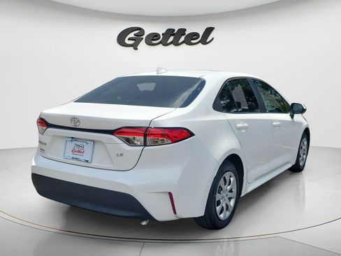 Used 2024 Toyota Corolla LE FWD image 5