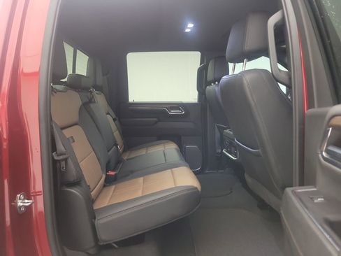 Used 2024 Chevrolet Silverado 2500 High Country w/ High Country Premium Package image 24