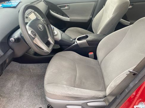 Used 2015 Toyota Prius Two FWD image 11