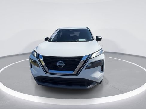 Used 2023 Nissan Rogue S image 3