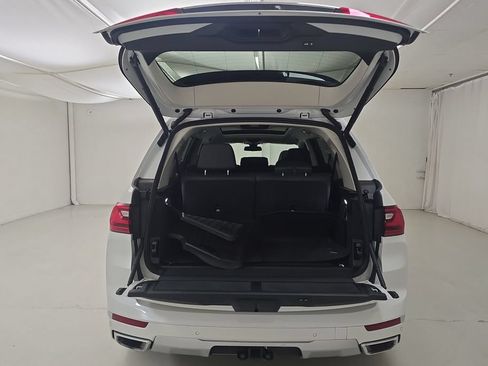 Used 2020 BMW X7 xDrive40i w/ Premium Package AWD/4WD image 31