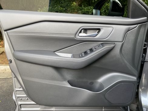 Used 2026 Nissan Rogue Dark Armor FWD image 15