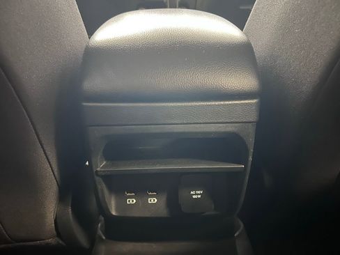 Used 2019 Ford Ranger XLT w/ Equipment Group 302A Luxury AWD/4WD image 19