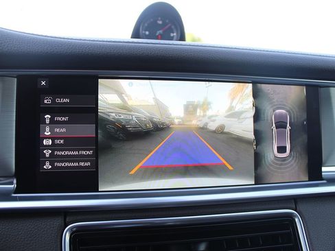 Used 2018 Porsche Panamera 4 image 29