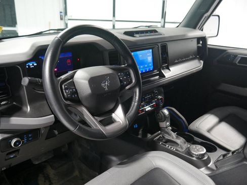 Certified 2023 Ford Bronco Black Diamond w/ Sasquatch Package image 9