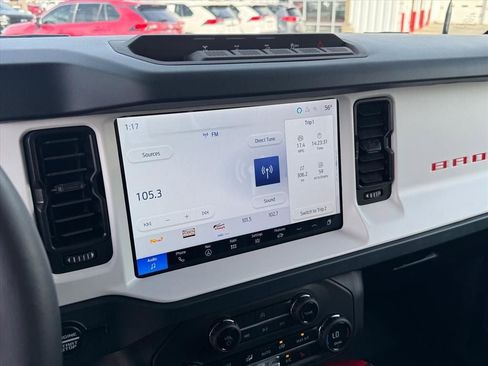 Used 2025 Ford Bronco Heritage Edition image 23