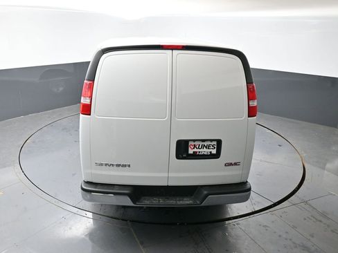 New 2026 GMC Savana 2500 Extended w/ Enhanced Convenience Package image 43