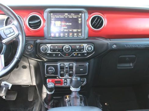 Used 2021 Jeep Wrangler Unlimited Rubicon AWD/4WD image 30