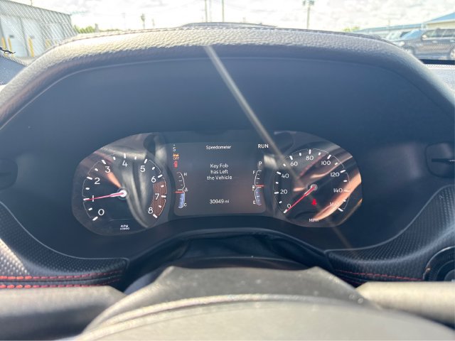 Used 2025 Jeep Compass Trailhawk w/ Trailer Tow Group AWD/4WD image 16