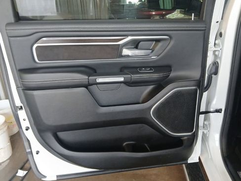 Used 2022 RAM 1500 Laramie AWD/4WD image 41
