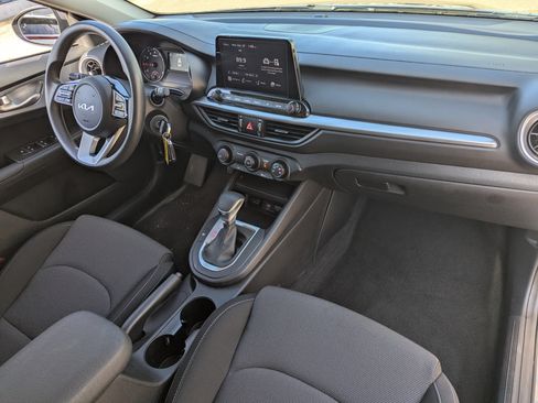 Certified 2024 Kia Forte LXS w/ LXS Technology Package image 10